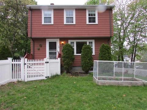 34 Clinton Ave, Saugus, MA 01906 photo 3