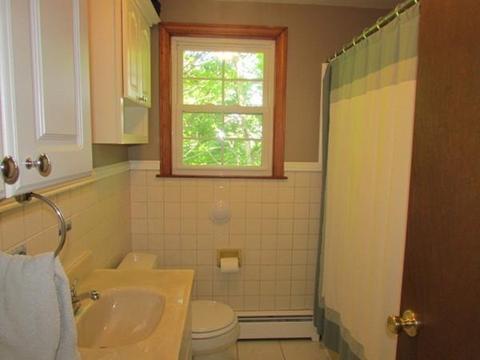 34 Clinton Ave, Saugus, MA 01906 photo 19