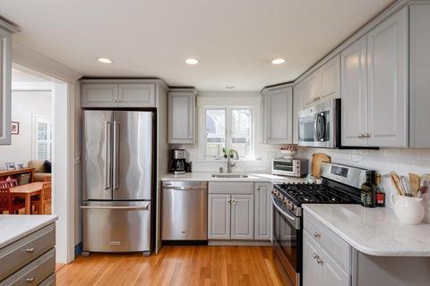 14 Sycamore Ln, Hingham, MA 02043 photo 4