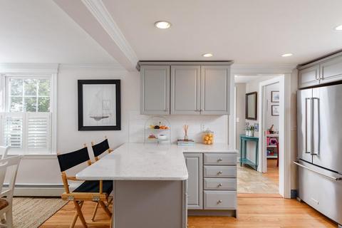 14 Sycamore Ln, Hingham, MA 02043 photo 2