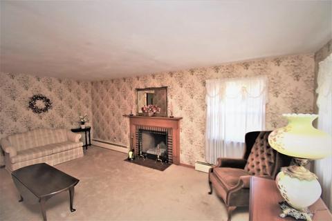 3 Keddy St, Easthampton, MA 01027 photo 8