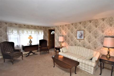 3 Keddy St, Easthampton, MA 01027 photo 9