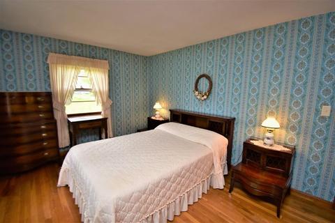 3 Keddy St, Easthampton, MA 01027 photo 17
