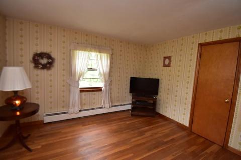 3 Keddy St, Easthampton, MA 01027 photo 12