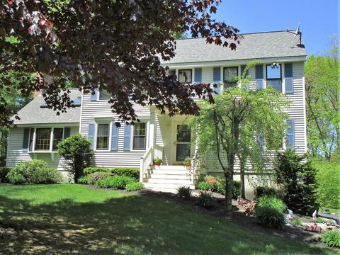 40 Redcoat Dr, Hampstead, NH 03841 photo 3