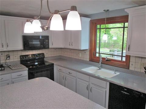40 Redcoat Dr, Hampstead, NH 03841 photo 10