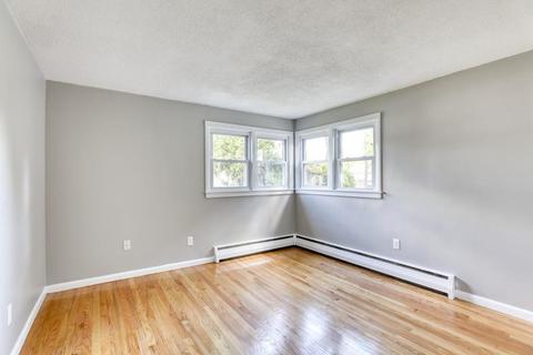 187 Denver St, Springfield, MA 01109 photo 12