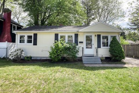 187 Denver St, Springfield, MA 01109 photo 1