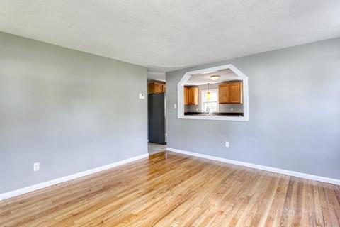 187 Denver St, Springfield, MA 01109 photo 7