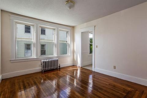 37 Longview St, Springfield, MA 01108 photo 13