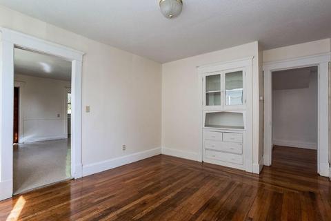37 Longview St, Springfield, MA 01108 photo 7