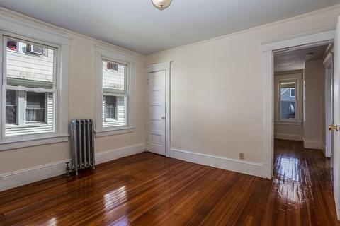 37 Longview St, Springfield, MA 01108 photo 10