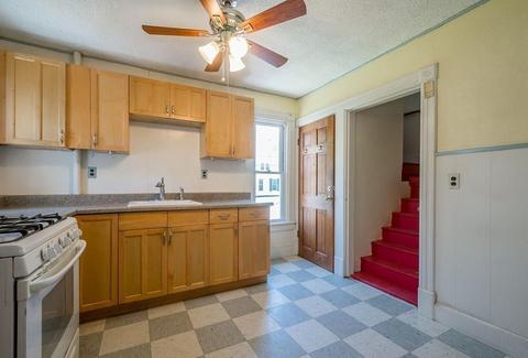 85 Nonotuck, Holyoke, MA 01040 photo 21