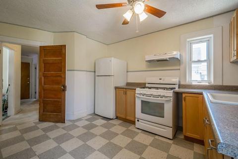 85 Nonotuck, Holyoke, MA 01040 photo 22