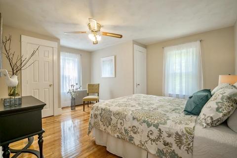 949 Roosevelt Ave, Springfield, MA 01109 photo 16
