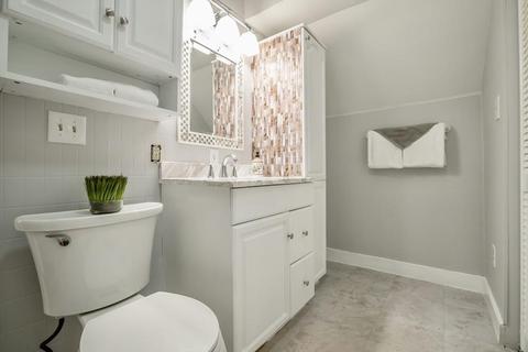 949 Roosevelt Ave, Springfield, MA 01109 photo 24
