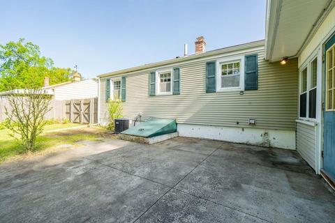 27 Harrington Rd, Chicopee, MA 01020 photo 11