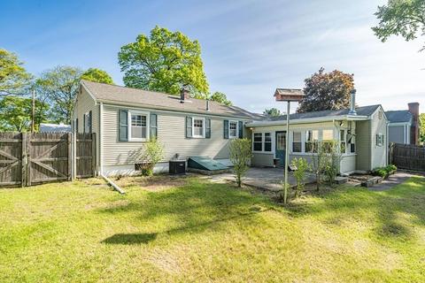 27 Harrington Rd, Chicopee, MA 01020 photo 12