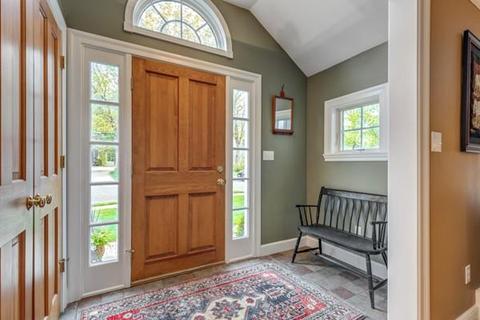 18 Upland Rd, Needham, MA 02492 photo 2