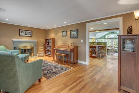 18 Upland Rd, Needham, MA 02492 photo 3