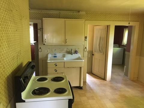 501 Oak St, Springfield, MA 01151 photo 9