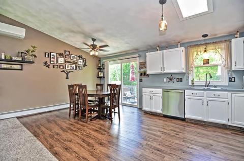 32 Colonial Rd, Douglas, MA 01516 photo 6