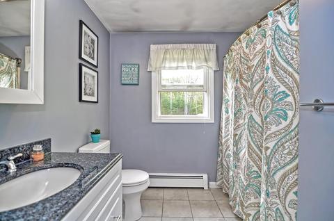 32 Colonial Rd, Douglas, MA 01516 photo 13