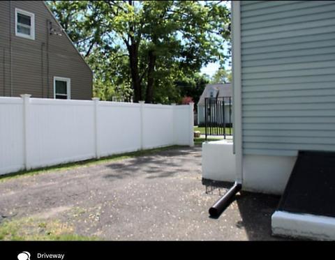 213 Pheland St, Springfield, MA 01109 photo 3