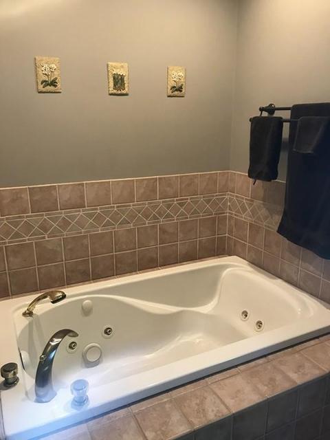 213 Pheland St, Springfield, MA 01109 photo 9