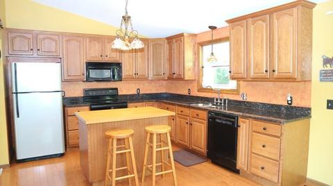 7 Surrey Ln, Webster, MA 01570 photo 7