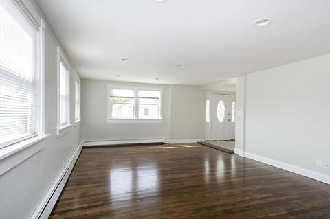 29 D St, Hull, MA 02045 photo 4