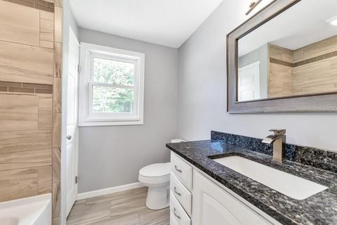 15 Jordan St, Springfield, MA 01129 photo 17