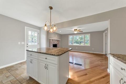 15 Jordan St, Springfield, MA 01129 photo 5
