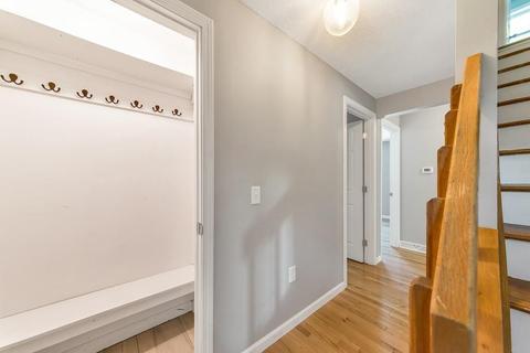 15 Jordan St, Springfield, MA 01129 photo 13