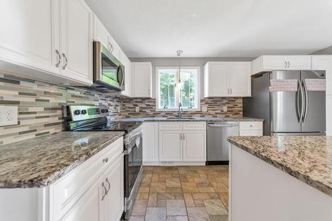 15 Jordan St, Springfield, MA 01129 photo 6