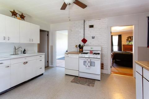 38 Rapalus St, Springfield, MA 01151 photo 11