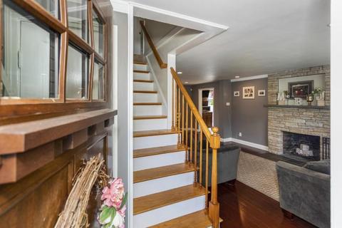 22 Sunset Dr, Beverly, MA 01915 photo 2