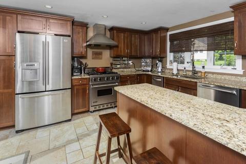 22 Sunset Dr, Beverly, MA 01915 photo 10
