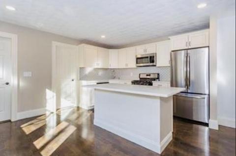33 Norfolk St, Canton, MA 02021 photo 3