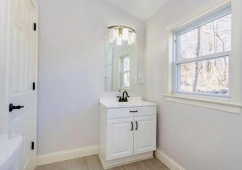 33 Norfolk St, Canton, MA 02021 photo 11