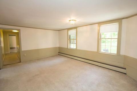 40 Concord St, Maynard, MA 01754 photo 5