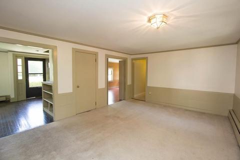 40 Concord St, Maynard, MA 01754 photo 4