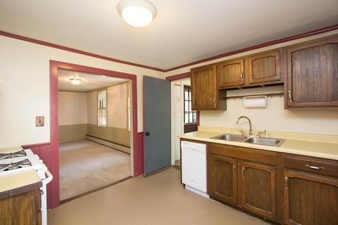 40 Concord St, Maynard, MA 01754 photo 6
