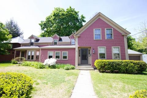 40 Concord St, Maynard, MA 01754 photo 1