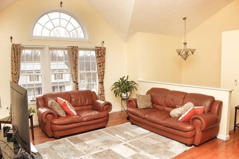 5 Paris Ave, Worcester, MA 01603 photo 2