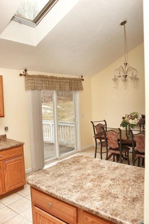 5 Paris Ave, Worcester, MA 01603 photo 5