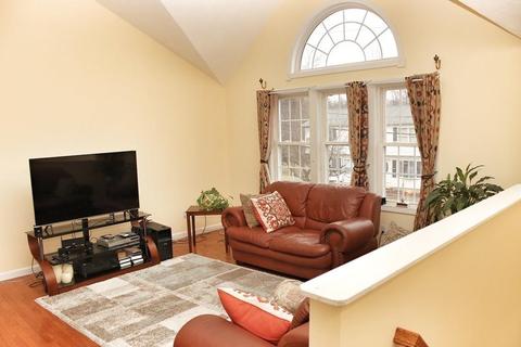 5 Paris Ave, Worcester, MA 01603 photo 3