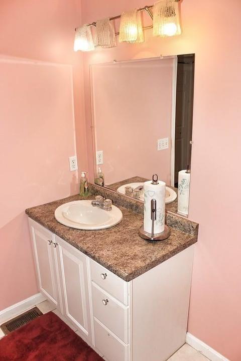 5 Paris Ave, Worcester, MA 01603 photo 10