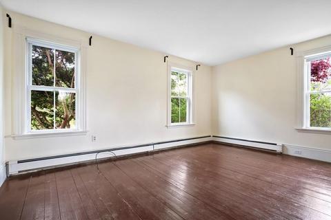 67 High St, Gloucester, MA 01930 photo 3