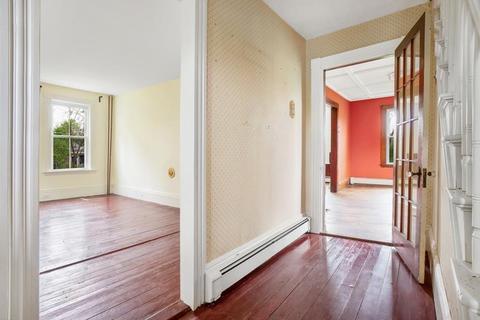 67 High St, Gloucester, MA 01930 photo 4